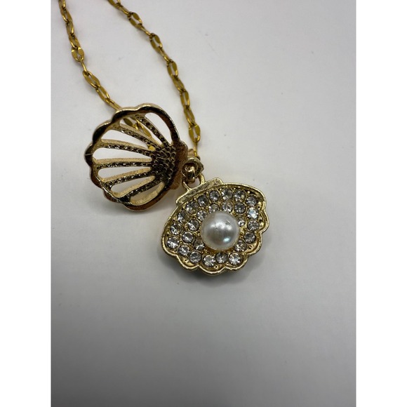 The Unbranded Brand Jewelry - Faux Pearl Rhinestone Shell Pendant Necklace
